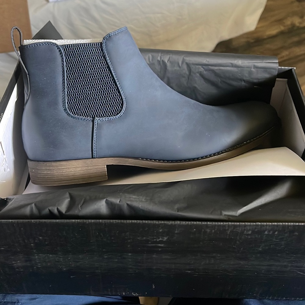 Toecap leather Chelsea Boot Size 11